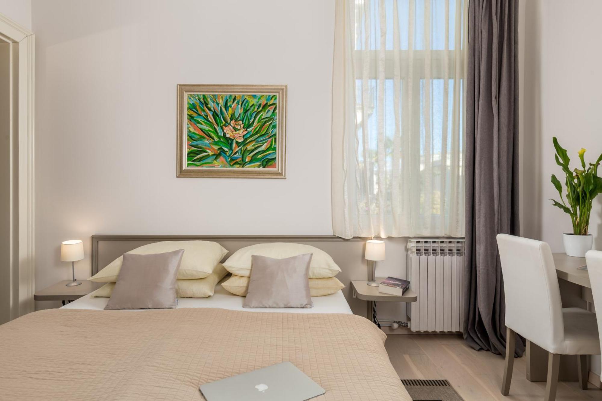 Villa Sokol Apartments Opatija Center Δωμάτιο φωτογραφία