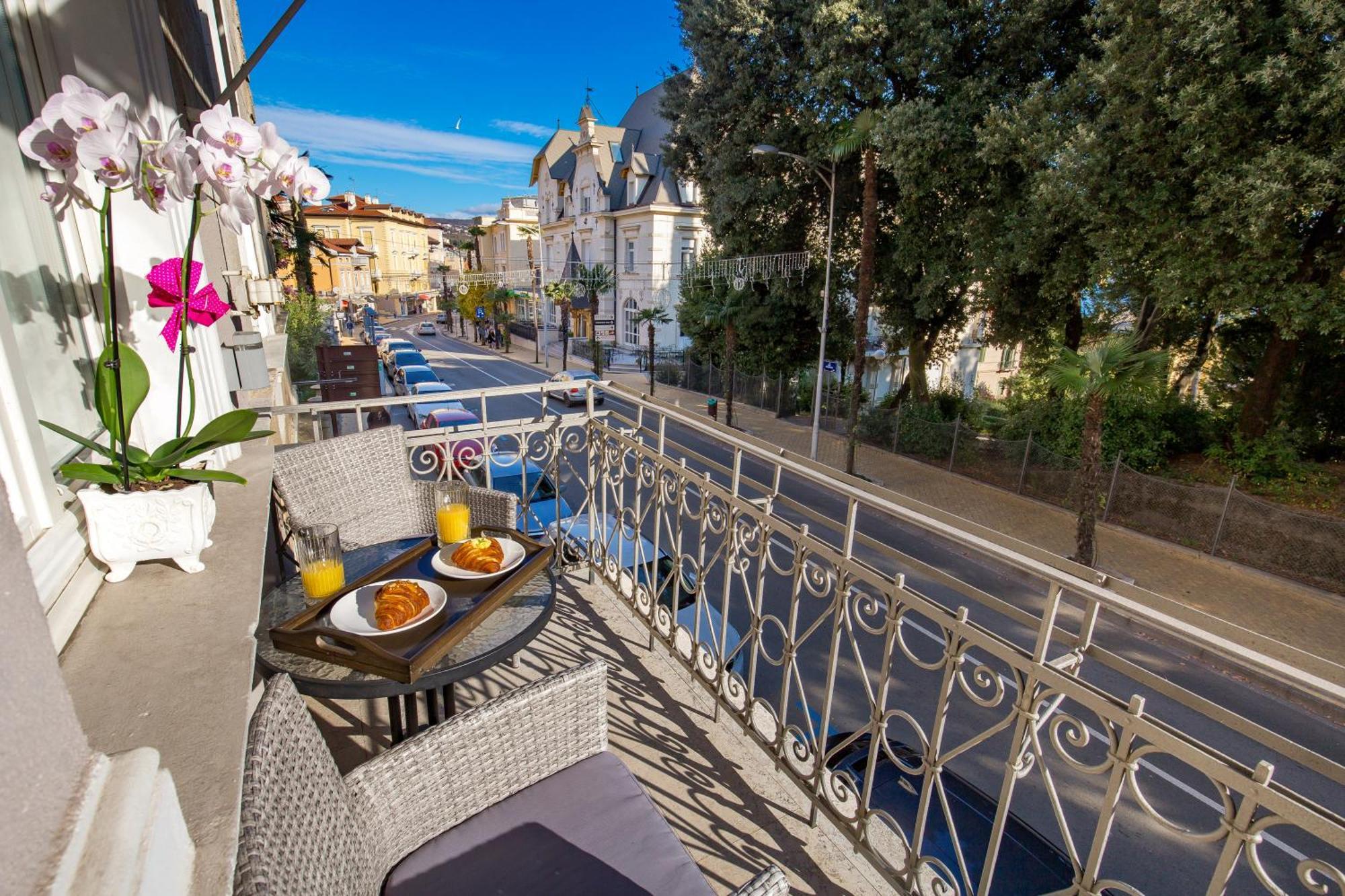 Villa Sokol Apartments Opatija Center Δωμάτιο φωτογραφία